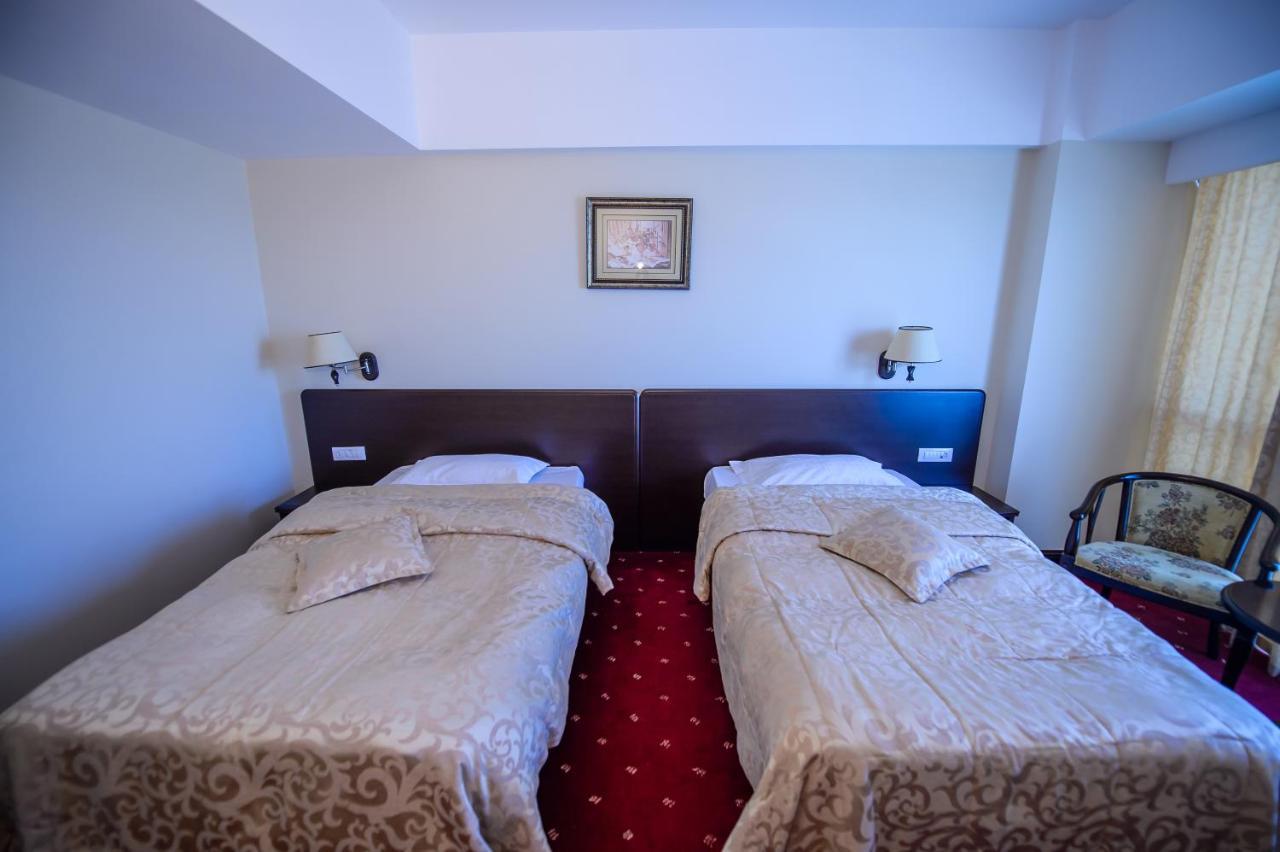 Hotel Esplanada Tulcea Eksteriør billede