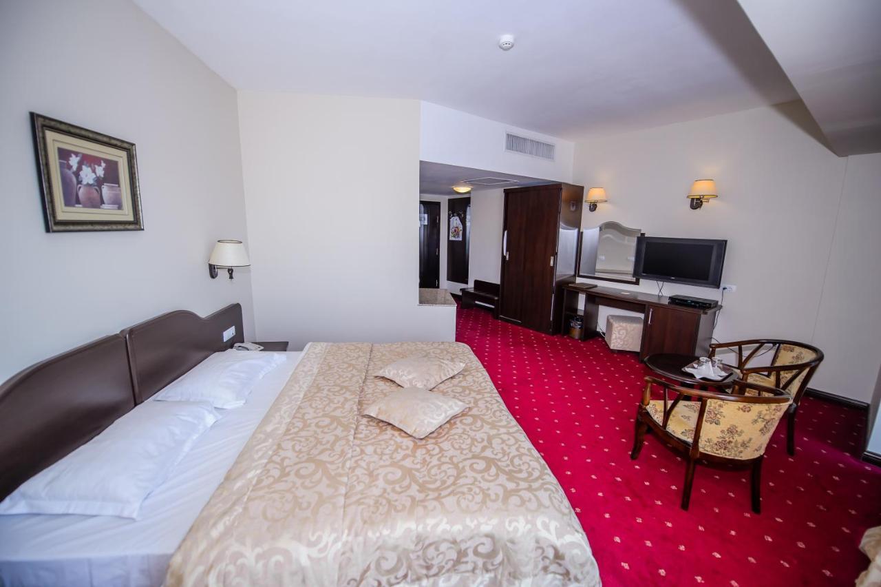 Hotel Esplanada Tulcea Eksteriør billede