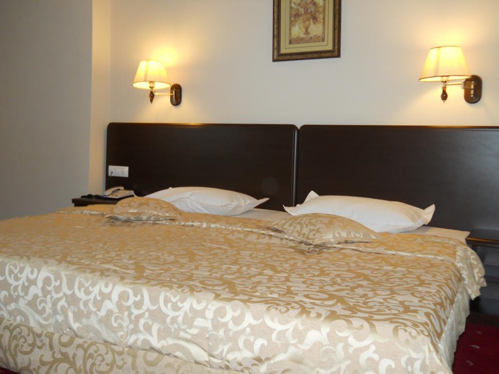 Hotel Esplanada Tulcea Eksteriør billede